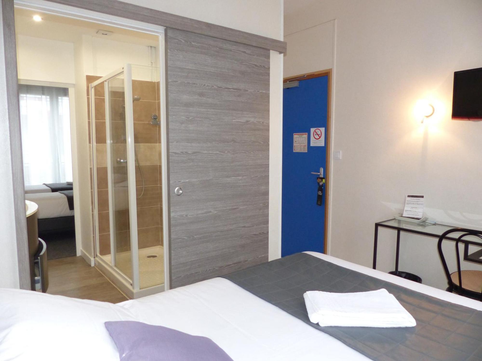 Hotel La Belle Etoile Сен-Назар Екстериор снимка