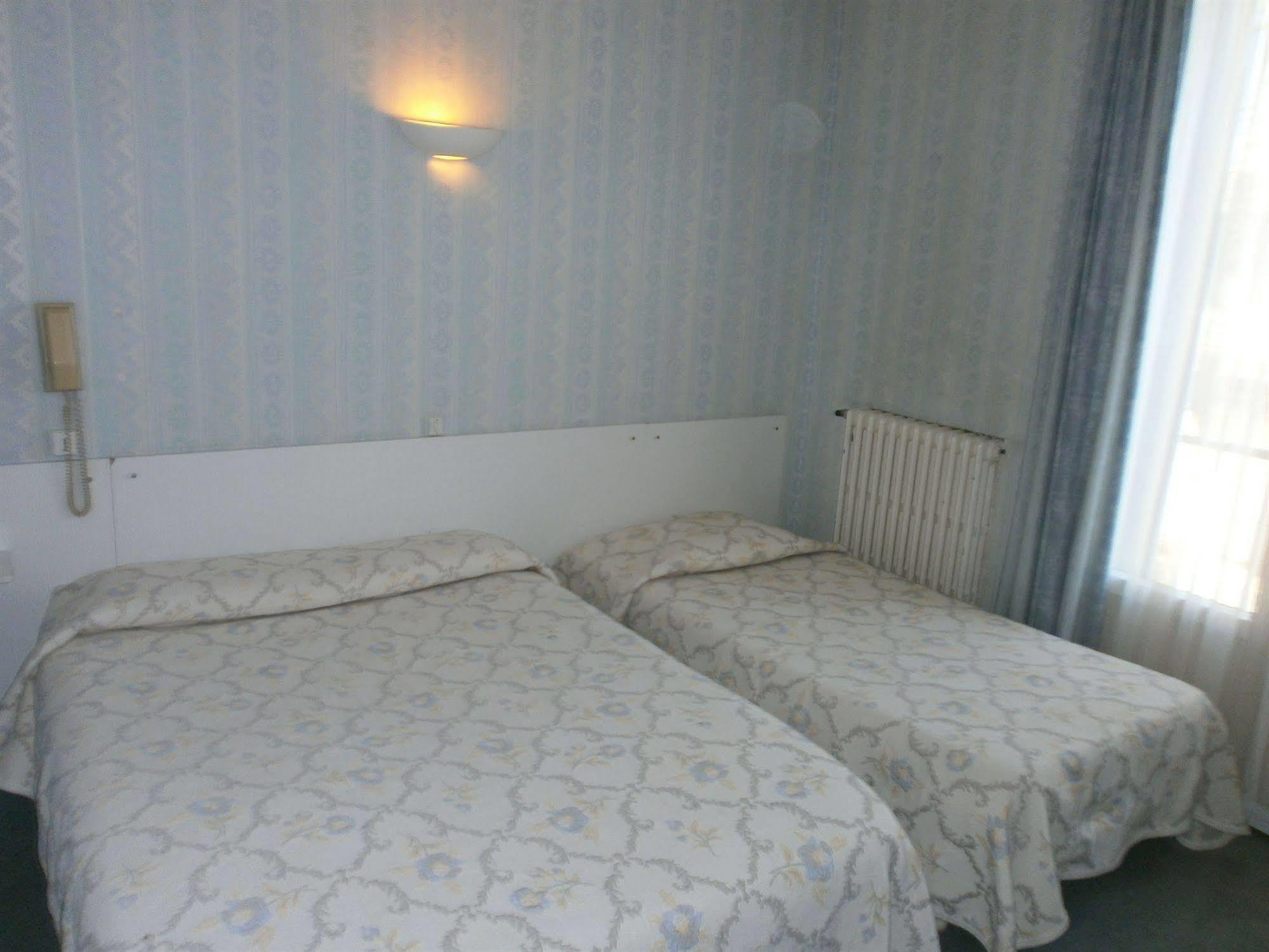 Hotel La Belle Etoile Сен-Назар Екстериор снимка
